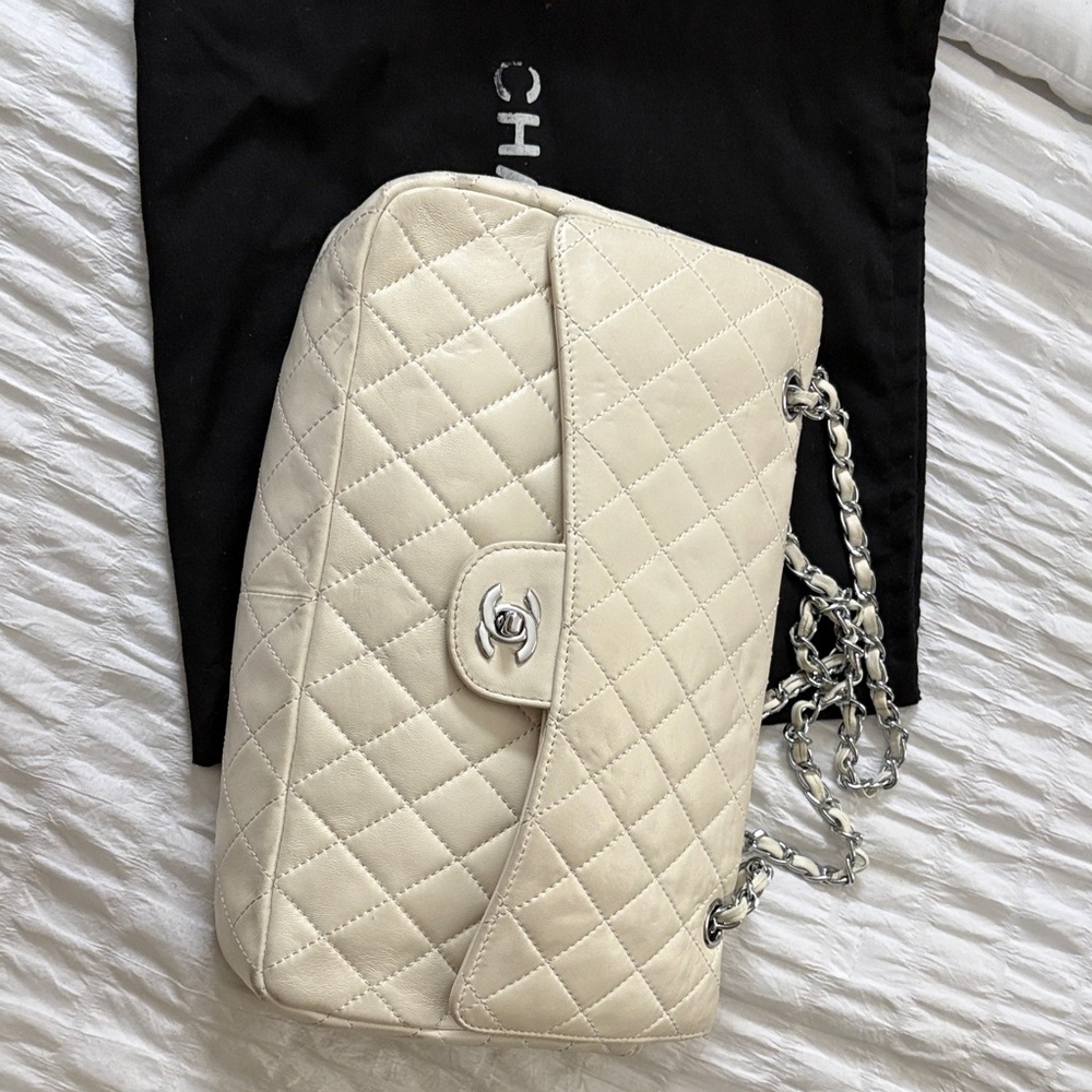 Chanel Ivory Quilted Shoulder Bag